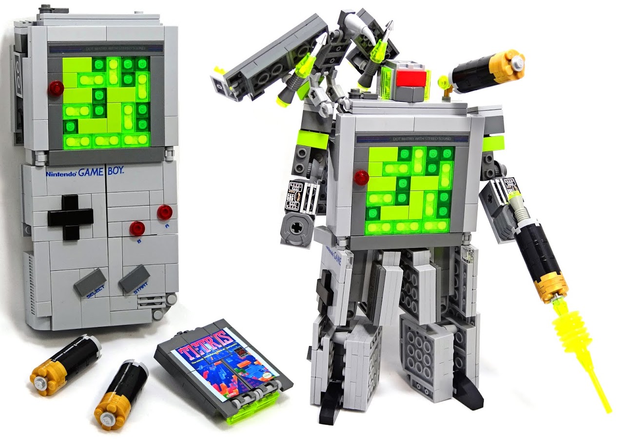 Hingucker: Ein Game Boy verwandelt sich in einen Transformer – und umgekehrt. Eine Schöpfung, die "Baron von Brunk" bekannt machte. (Quelle: Julius von Brunk)